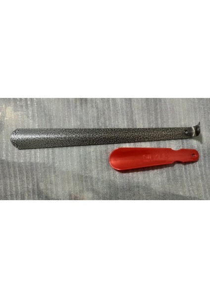 Renkli Çekçek ve Plastik Kırata Seti, 40cm ve 18cm, Dayanıklı ve Pratik Materyal