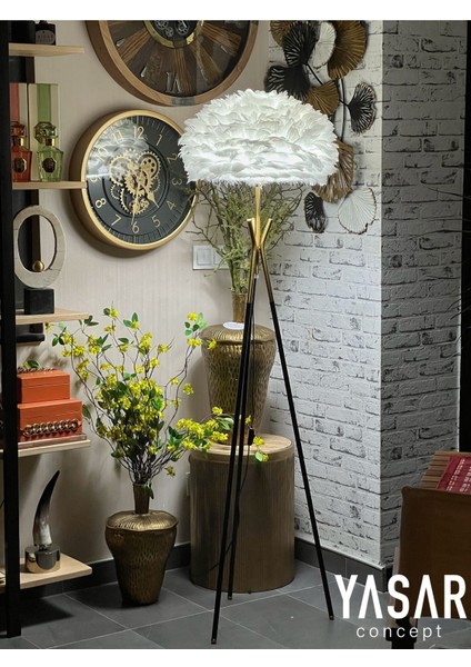 Kuş Tüyü Lambader, Kuş Tüylü Lambader, Tripod Metal Ayaklı Kuşlu Lambader