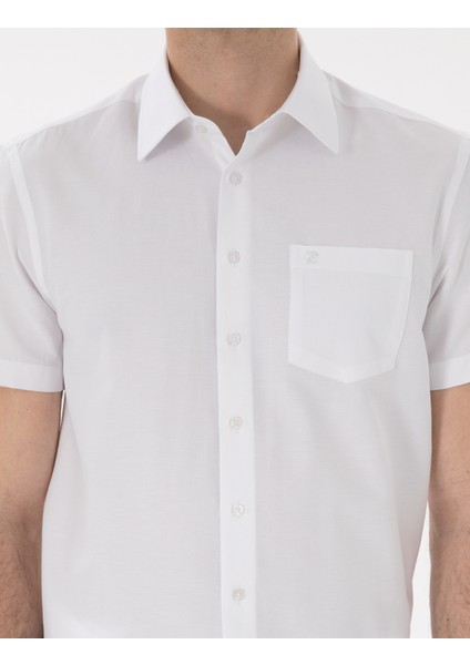 Erkek Beyaz Basic Regular Fit Kısa Kollu Cepli Gömlek 50307003-VR013
