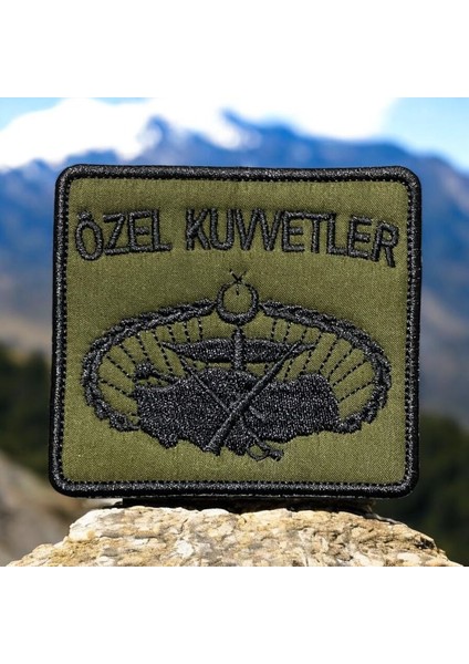 Haki Zemin Özel Kuvvetler Bröve Arma Patch - 8x7 cm