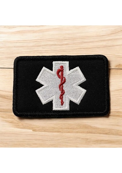 Siyah Zemin Paramedik Logo Peçi Arması - 8x5 cm