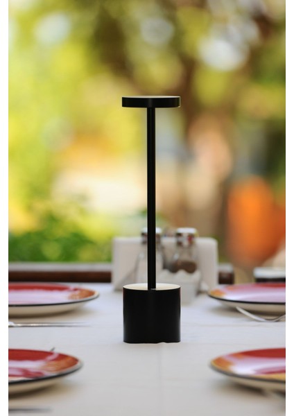 Şarjlı LED Masa Lambası