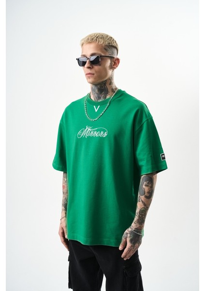 Erkek Mirrors Nakışlı Oversize T-Shirt Benetton fiyatları