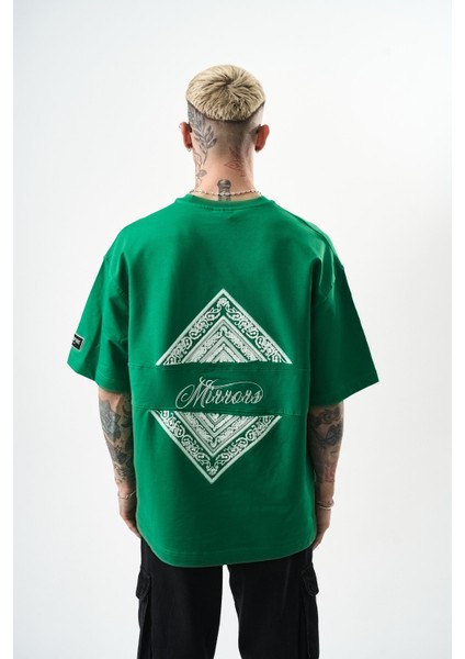 Erkek Mirrors Nakışlı Oversize T-Shirt Benetton modelleri