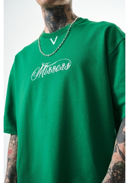 Erkek Mirrors Nakışlı Oversize T-Shirt Benetton fırsatları