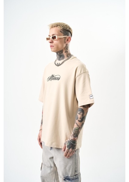 Erkek Mirrors Nakışlı Oversize T-Shirt Bej fiyatları