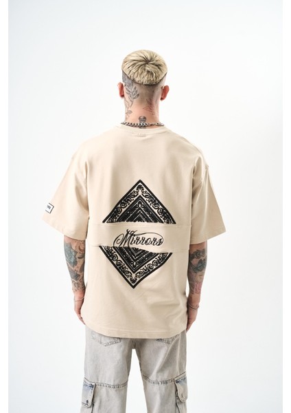 Erkek Mirrors Nakışlı Oversize T-Shirt Bej modelleri