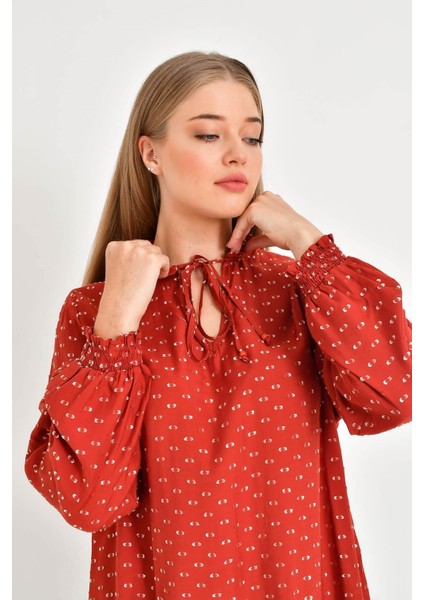 Simli Uzun Kollu Önü Bağcıklı Bluz modelleri