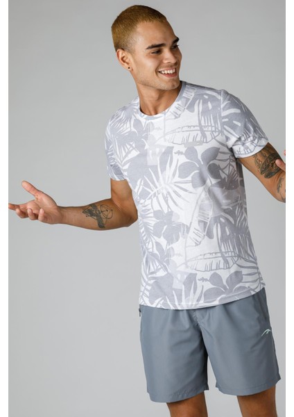 Regular Erkek Bisiklet Yaka Kısa Kol Beyaz T-shirt 19800 modelleri