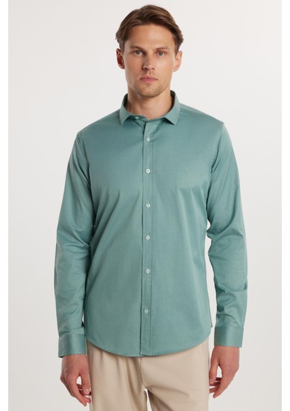 Slim Fit Dar Kesim Likralı Düz Saten Erkek Gömlek fırsatları