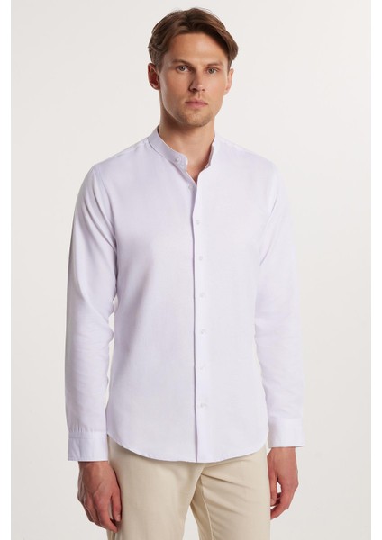 Slim Fit Uzun Kol Siyah Düğmeli Hakim Yaka Poplin Beyaz Erkek Gömlek