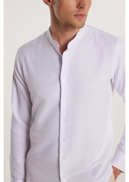 Slim Fit Uzun Kol Siyah Düğmeli Hakim Yaka Poplin Beyaz Erkek Gömlek fırsatları