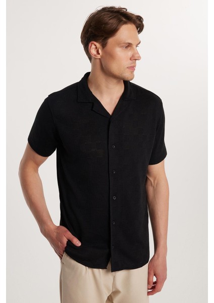 Slim Fit Kısa Kol Örme Kumaş Apaş Yaka Rahat Armürlü Doku Siyah Erkek Gömlek