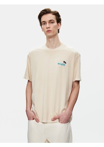 Erkek Kısa Kollu Sıfır Yaka Sırtı Baskılı Loose Bej T-shırt fiyatları