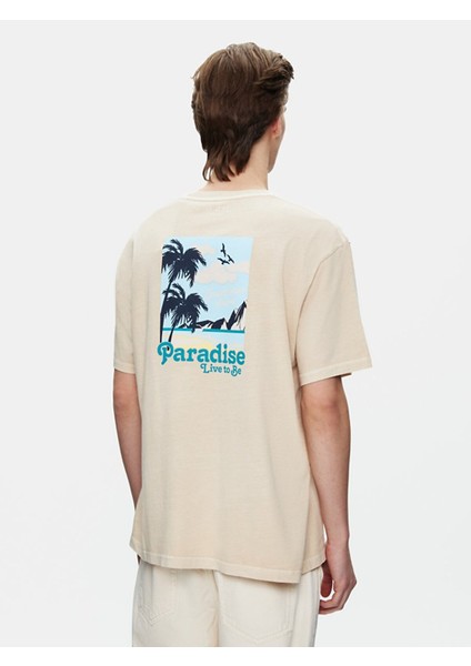 Erkek Kısa Kollu Sıfır Yaka Sırtı Baskılı Loose Bej T-shırt modelleri