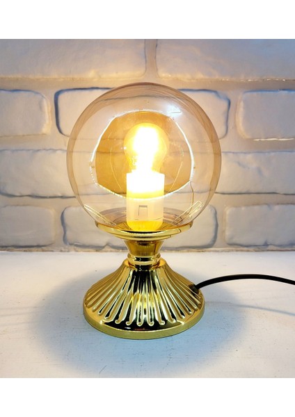 Modern Dekoratif Lake Gold Metal Ayaklı Bal Camlı Şapkalı Abajur Masa Lambası fiyatları