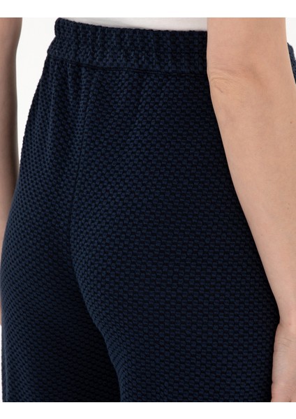 Kadın Lacivert Jogger Fit Eşofman Altı 50297842-VR033
