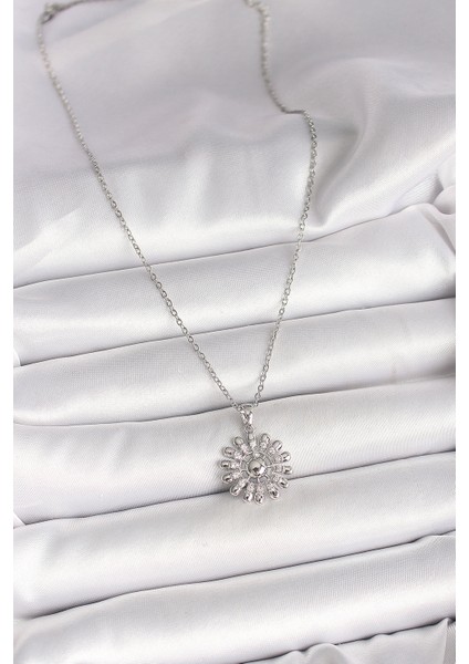 Gümüş Renk Zincir Zirkon Taşlı Güneş Model Kadın Kolye - EBJ250501W32745 fiyatları