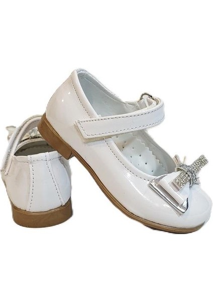 8013 Beyaz Rugan Taşlı Kurdeleli Cırtlı Bebe Babet fırsatları