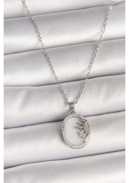 Gümüş Renk Zincir Beyaz Mineli Gün Batımı Model Zirkon Taş Detaylı Kadın Kolye - EBJ250501W32781