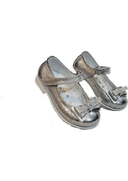 8013 Beyaz Rugan Taşlı Kurdeleli Cırtlı Bebe Babet fiyatları