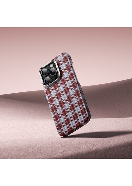 iPhone 15 Pro Max Kılıf M-Safe Şarj Özellikli Ekose Tasarımlı Benks Armorvichy Kevlar Kapak Kırmızı modelleri
