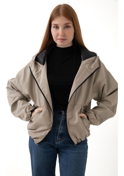 Spor Kadın Kapüşonlu Su ve Rüzgar Geçirmez Cepli Içi Astarlı Oversize Mevsimlik Yağmurluk fiyatları