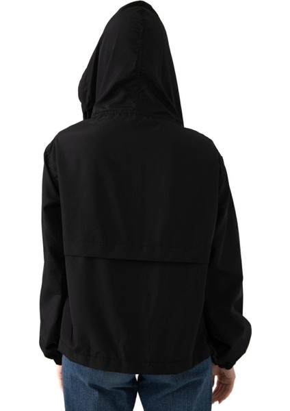 Spor Kadın Su Geçirmez ve Rüzgara Kapüşonlu Cepli Çıt Çıtlı Mevsimlik Yağmurluk fırsatları