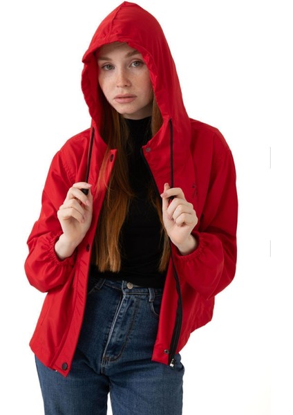 Spor Kadın Su Geçirmez ve Rüzgara Kapüşonlu Cepli Çıt Çıtlı Mevsimlik Yağmurluk modelleri