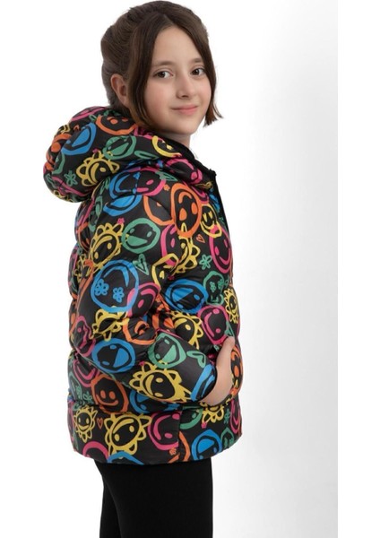 Spor Kız Çocuk Gülen Emoji Polarlı Kürklü Su Ve Rüzgar Geçirmez Kapüşonlu Cepli Mont modelleri