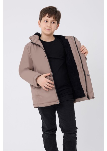 Spor Erkek Çocuk Kürklü Su Ve Rüzgar Geçirmez Kapüşonlu 3 Cep Mont & Kaban & Parka modelleri