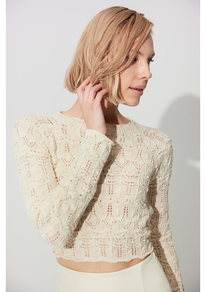 Ekru Sırt Dekolteli Bisiklet Yaka Triko Kazak modelleri