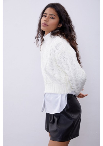 Krem Örgü Desenli Kısa Kazak modelleri