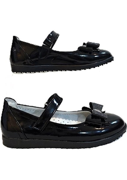 9010 Beyaz Rugan Cırtlı Kurdeleli Kız Çocuk Babet