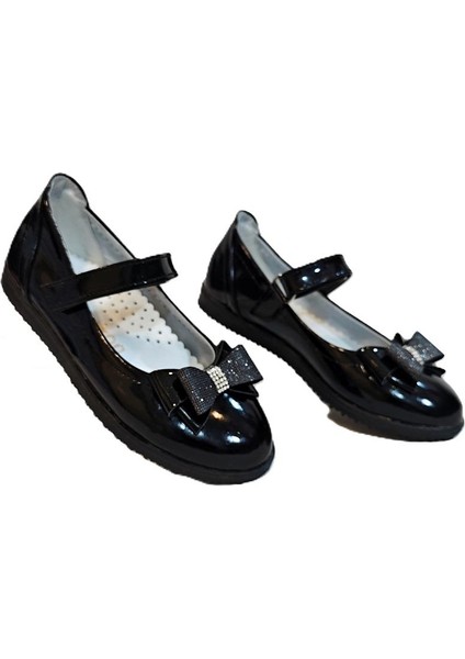 9010 Beyaz Rugan Cırtlı Kurdeleli Kız Çocuk Babet fiyatları