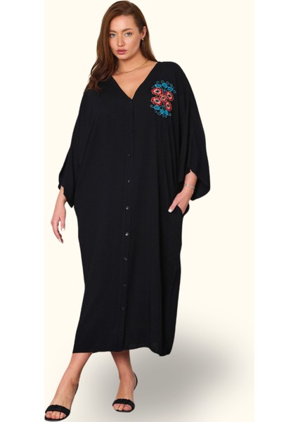 Siyah V Yaka Sırtı ve Göğsü Çiçek Nakışlı Cepli Oversize Uzun Gömlek Elbise fiyatları