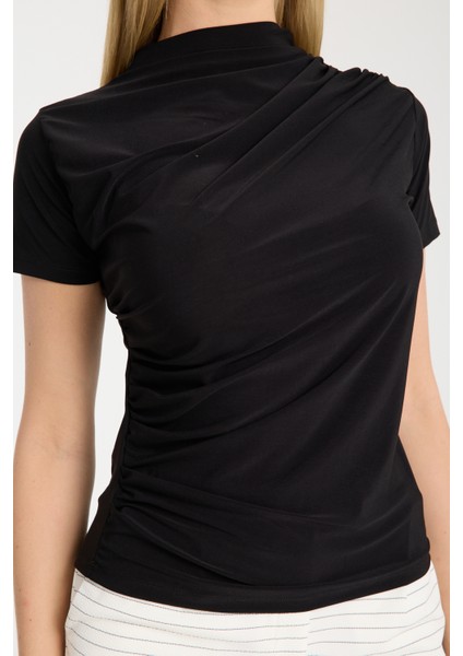 Siyah Kısa Kollu Büzgülü Bluz indirimleri