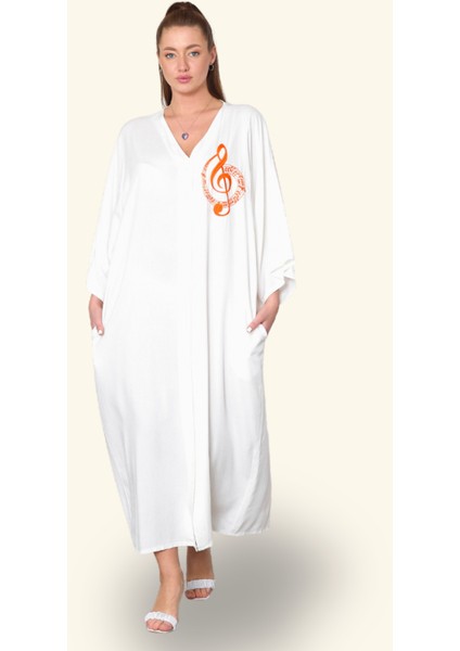 Beyaz V Yaka Göğsü Nota Nakışlı Cepli Oversize Uzun Gömlek Elbise