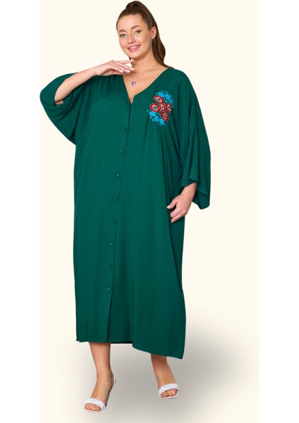 Haki V Yaka Sırtı ve Göğsü Çiçek Nakışlı Cepli Oversize Uzun Gömlek Elbise