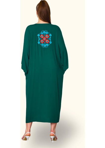 Haki V Yaka Sırtı ve Göğsü Çiçek Nakışlı Cepli Oversize Uzun Gömlek Elbise fırsatları