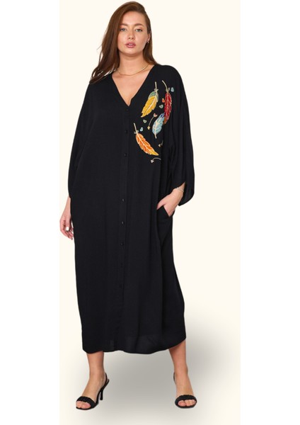 Siyah V Yaka Göğsü Nota Nakışlı Cepli Oversize Uzun Gömlek Elbise fiyatları