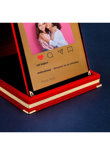 Arkadaşlara Özel Sosyal Medya Tasarımlı Fotoğraflı Hediye Plaket fiyatları