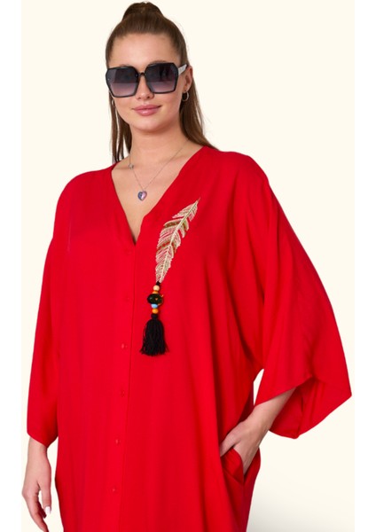 Kırmızı V Yaka Tüy Nakışlı Boncuklu Cepli Oversize Uzun Elbise modelleri