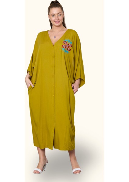 Hardal Rengi V Yaka Sırtı ve Göğsü Çiçek Nakışlı Cepli Oversize Uzun Gömlek Elbise