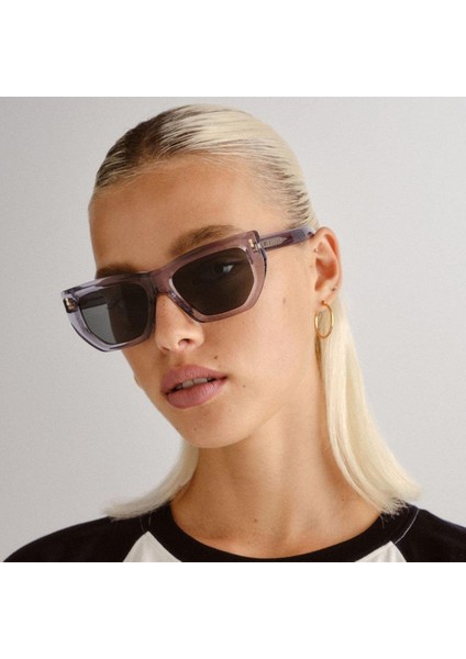 GG1520S 004 53-19 Kadın Güneş Gözlüğü Füme Mat Camlı Gri Asetat Kare