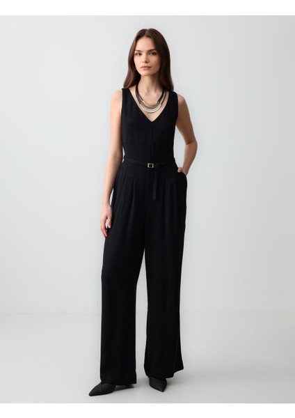 Siyah Düz Kesim Kemer Detaylı Kolsuz Dokuma Keten Tulum