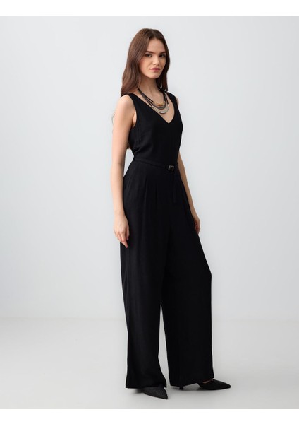 Siyah Düz Kesim Kemer Detaylı Kolsuz Dokuma Keten Tulum fiyatları