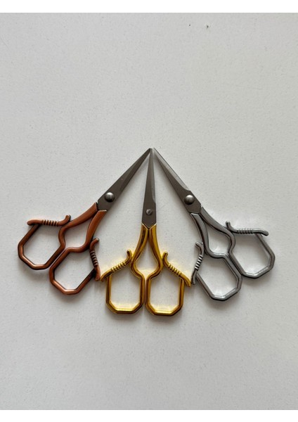11 cm Burma Desenli Gold Nişan & Nakış Makası | Dekoratif ve Keskin Uçlu