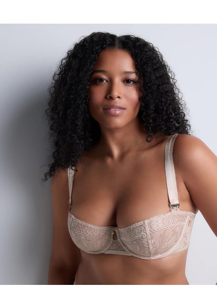 Magnetic Spell Balenli Yarım Kap Sütyen, Çiçek Işlemeli, Altın Detaylı, Fransız Nakışıyla fırsatları