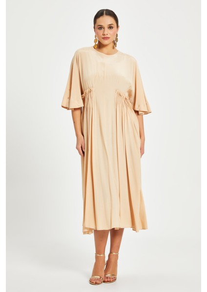 Kadın Büzgü Detaylı Midi Elbise – Yarasa Kol, Rahat Kesim, Astarlı fiyatları